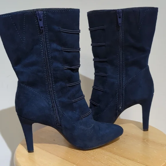 Riakto Navy Blue Buttoned Heeled Boots - Picture 2 of 6